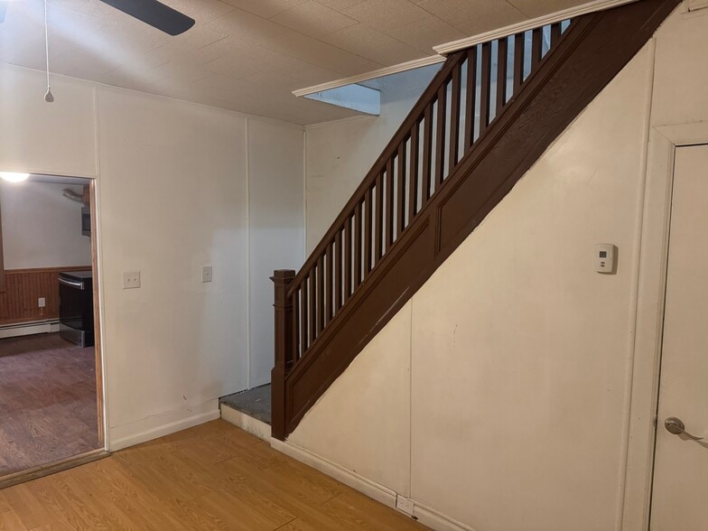 Building Photo - 710 Walnut St