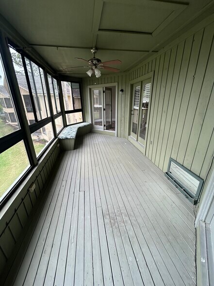 Building Photo - 114 Blue Heron Dr