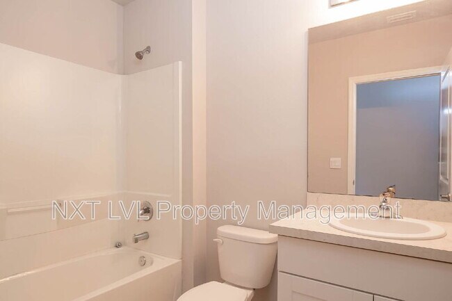 Building Photo - 18517 Cronin Sand Ln