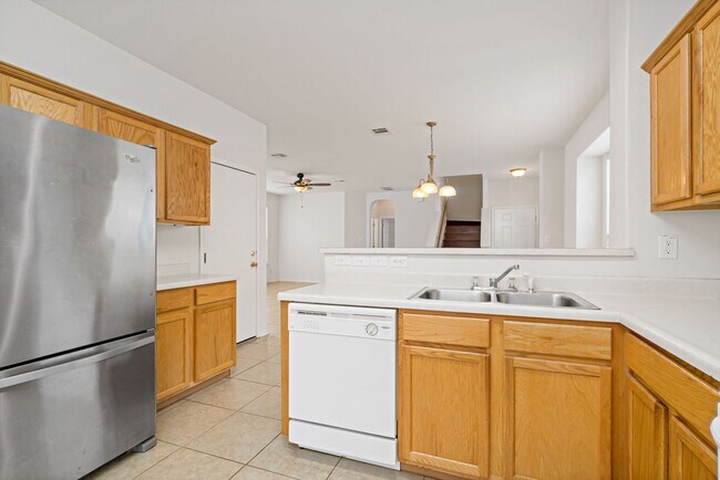 Building Photo - 3 br, 2.5 bath House - 10917 Sangria Mist