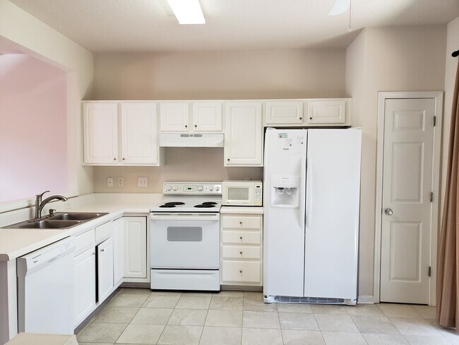 Building Photo - 115 Brentfield Loop