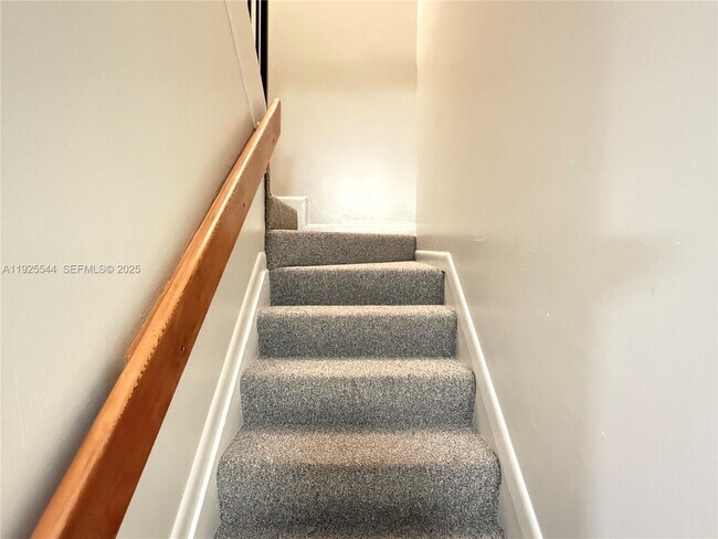 Building Photo - 8570 NW 3rd Ln