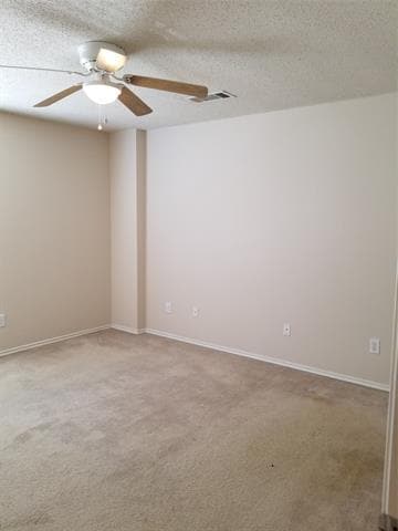 Building Photo - 305 Deer Run Dr