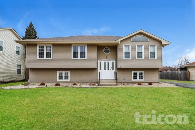 Building Photo - 2513 Ruth Fitzgerald Dr