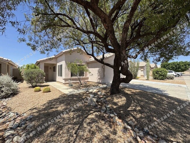 Building Photo - Fabulous 3BR Home with Private Yard + $500...