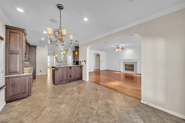 Building Photo - 1423 Meadow Lakes Dr