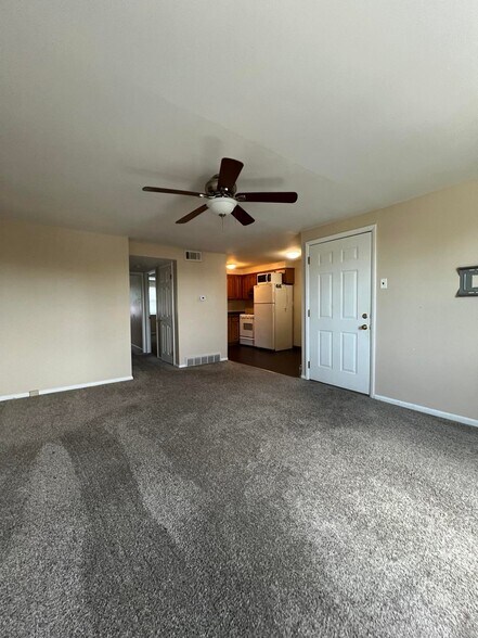 Building Photo - 10106 Calera Rd