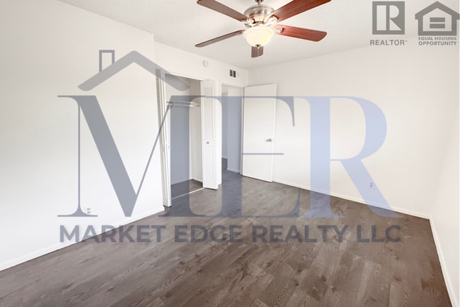 Building Photo - 2Bed/1.5Bath Townhome at Glendale/43rd Ave! Ready for Immediate Move-In!