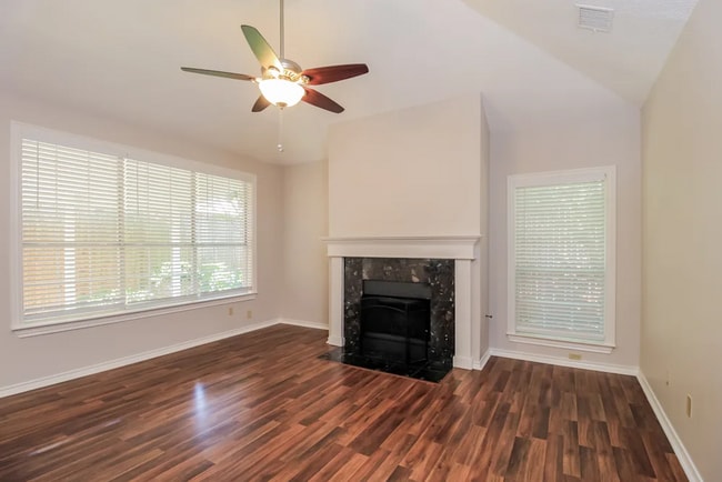 Building Photo - 18748 Vista Del Sol