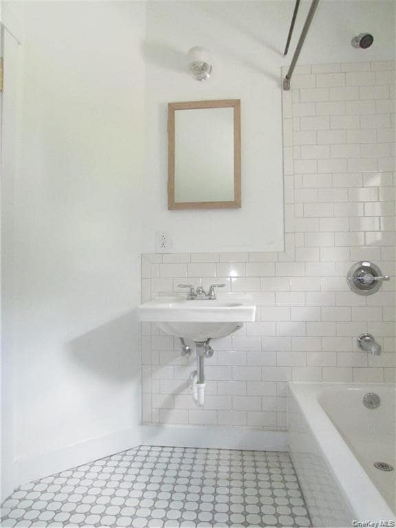 Building Photo - 31 Upper Depew Ave