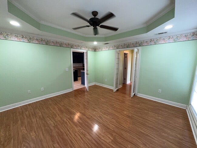 Building Photo - 103 Canter Cove