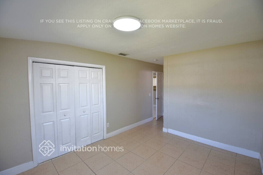 Building Photo - 617 SW 4th St