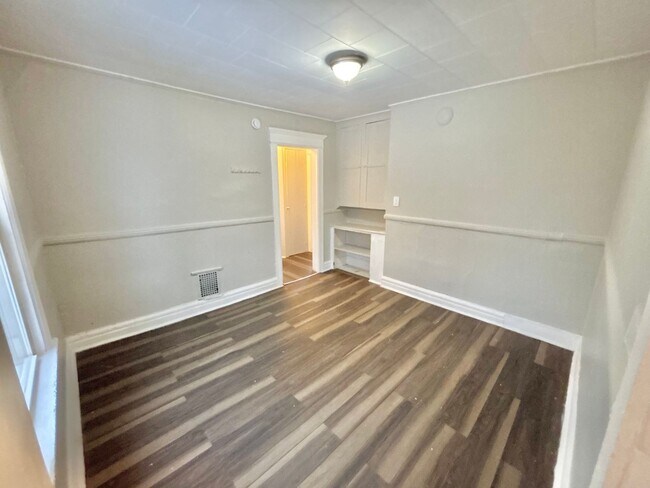 Building Photo - 148-152 Grand Avenue