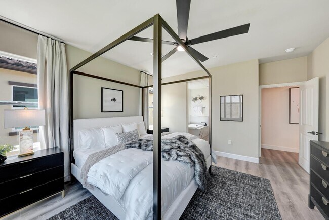 Building Photo - 2148 W Solo Wy