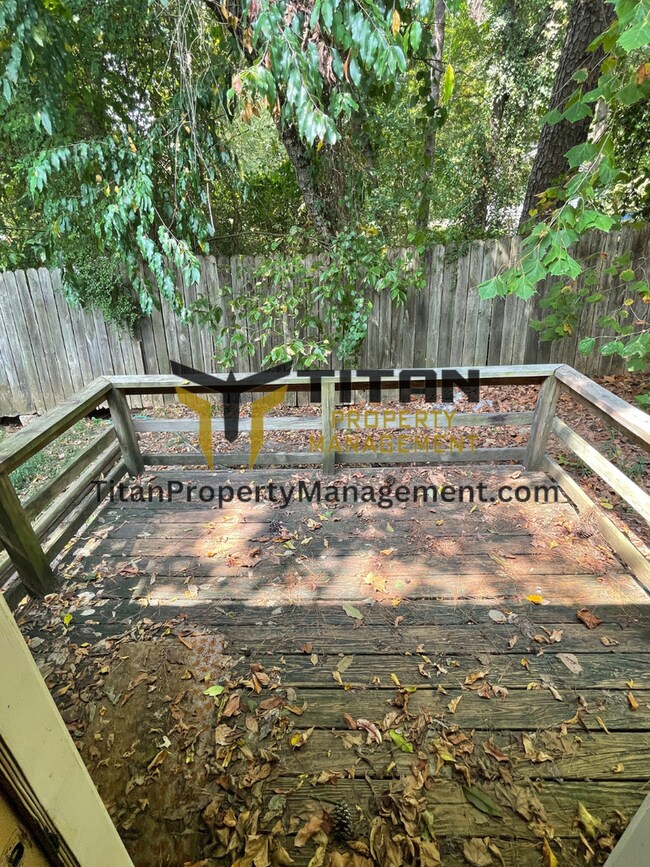 Building Photo - 2 bed/2 bath Apartment