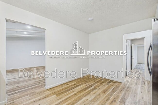 Building Photo - 6 Bellows Ct