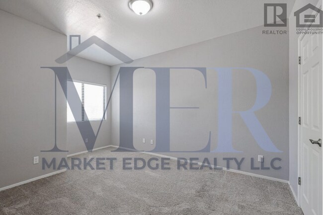 Building Photo - 3Bed/2.5Bath Condo at 35th Ave/Deer Valley...