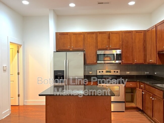 Building Photo - 904 Warren Burgess Ln