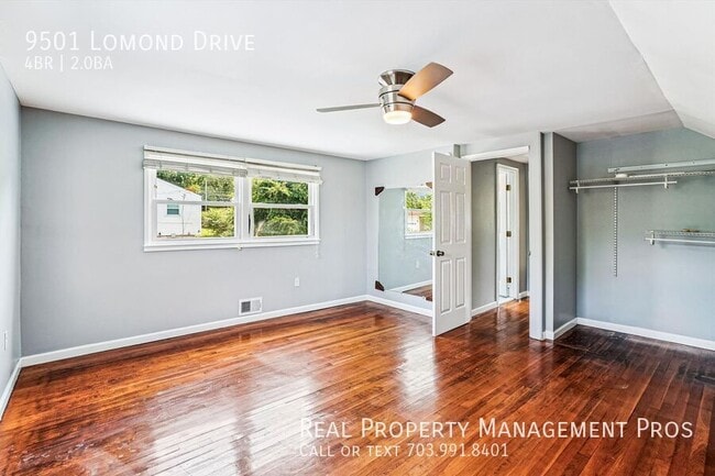 Building Photo - 9501 Lomond Dr