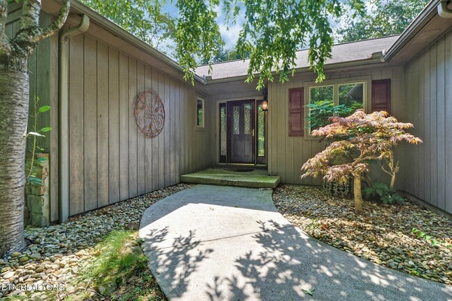 Building Photo - 101 Walden Ridge Dr