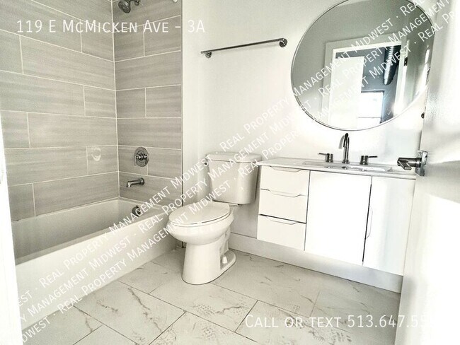 Building Photo - 119 E McMicken Ave