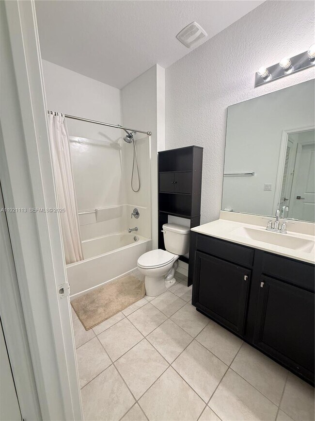 Building Photo - 4029 NW 11 Dr