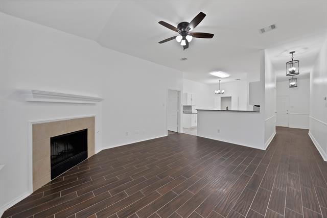 Building Photo - 1002 Manassas Dr