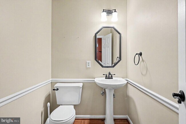 Building Photo - 4872 Ebb Tide Ct