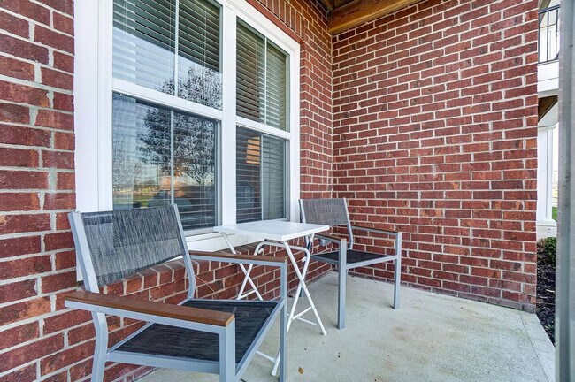 Building Photo - 4788 Holmes St