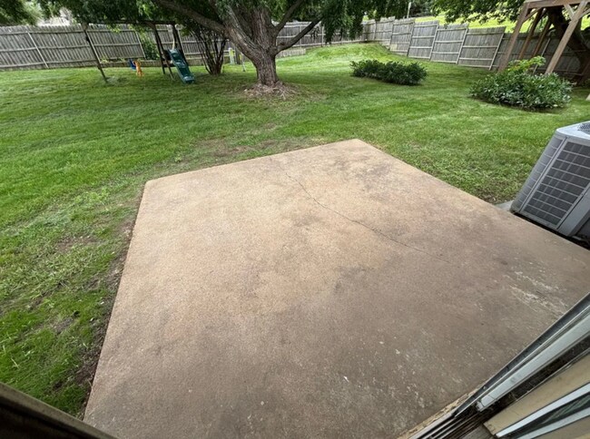 Building Photo - 5305 Carnation Wy