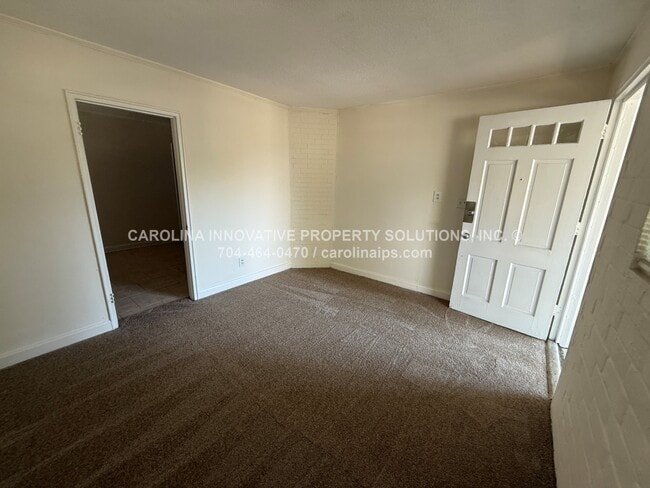 Building Photo - 2122 Rush Wind Dr