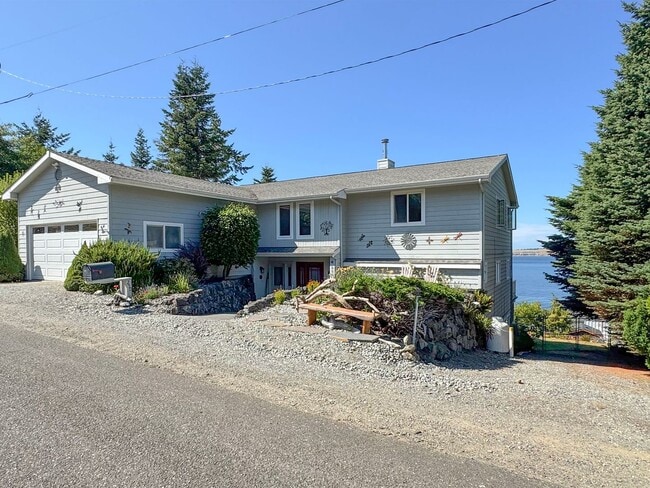 Building Photo - Stunning Home for Lease in Diamond Point