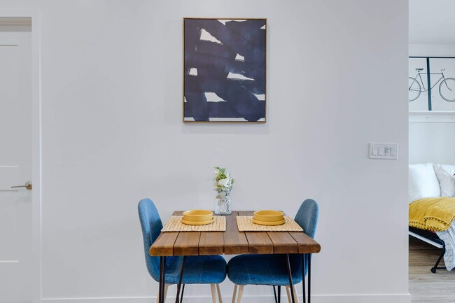 table - Culdesac Tempe
