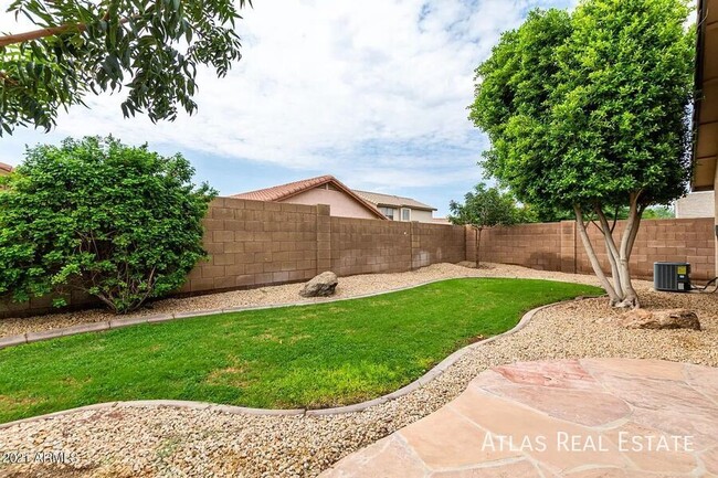 Building Photo - Beautiful 3 bed 2 bath Home in Mesa !