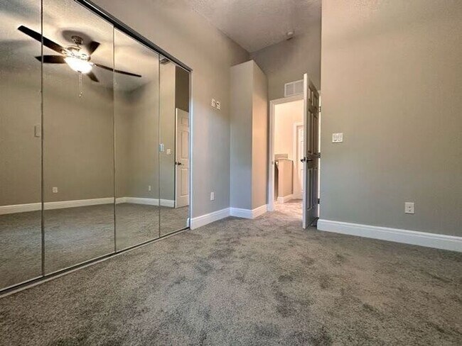 Building Photo - Spacious 2-Bed, 2.5- *** One Month FREE!!***