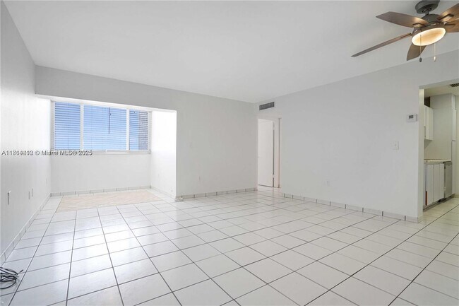 Primary Photo - 750 NW 43rd Ave