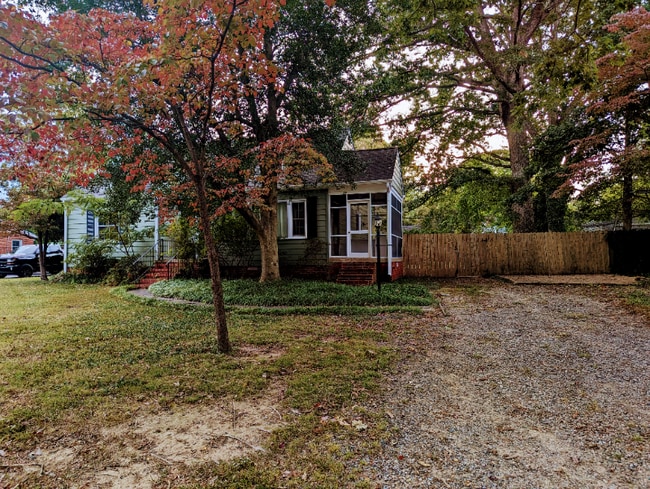 Building Photo - 2832 Jeffers Dr