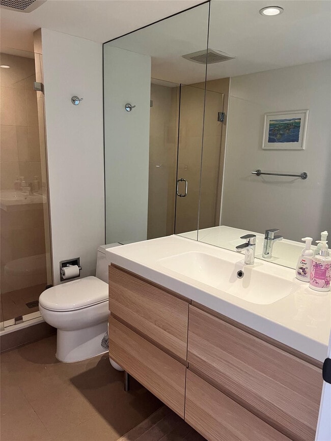 Building Photo - 4900 N Ocean Blvd