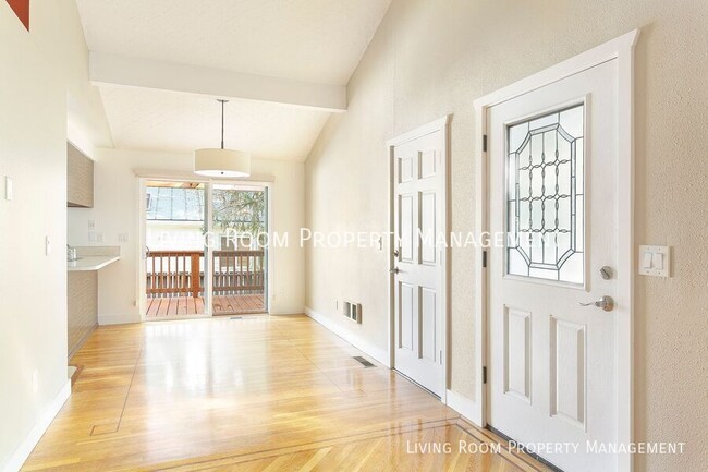 Building Photo - 11315 SW 51st Ave