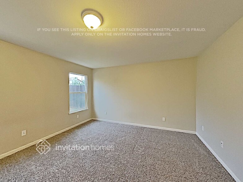 Building Photo - 405 3rd St