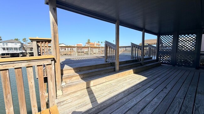 Building Photo - 13738 Tajamar St