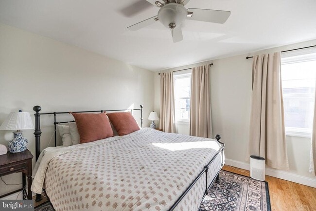 Building Photo - 2978 E Thompson St