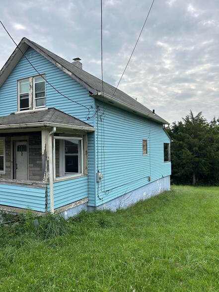 Building Photo - 951 High St