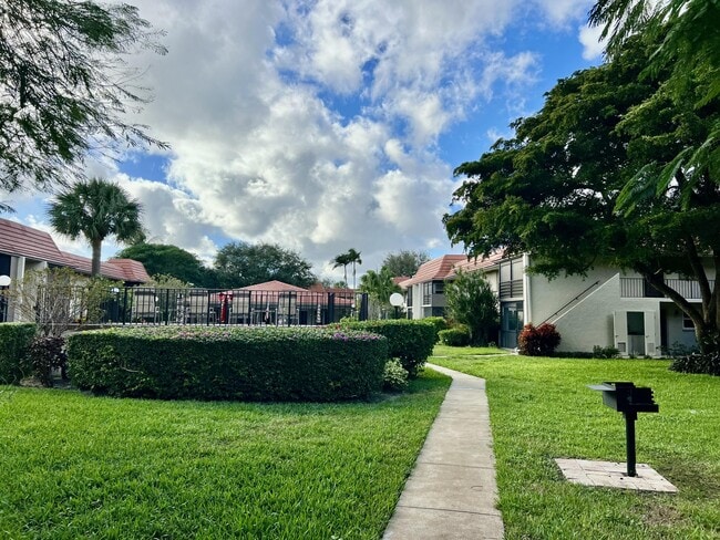 Building Photo - 1000 NW 13th St