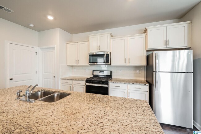 Building Photo - 1340 Archers Cv Wy