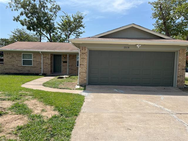 Primary Photo - 1518 McDonald Dr