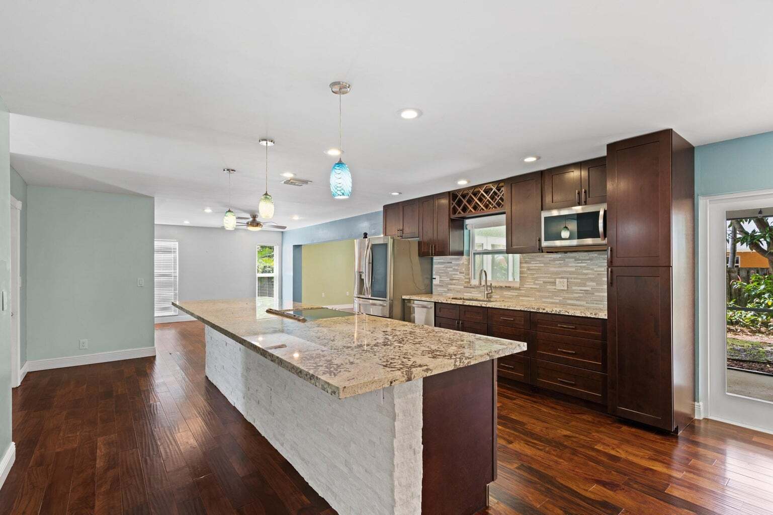 Building Photo - 2996 Cardinal Dr