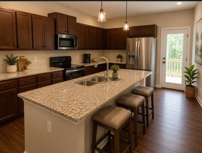Building Photo - 537 Ruths Dr