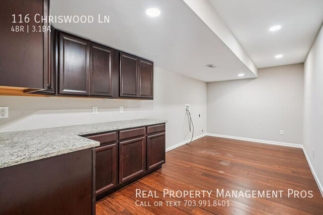 Building Photo - 116 Chriswood Ln