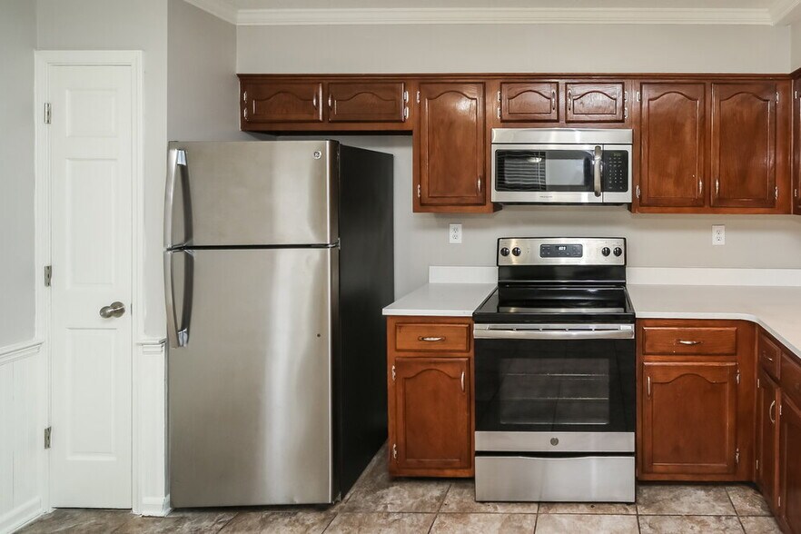 Building Photo - 4882 Water Fowl Ln